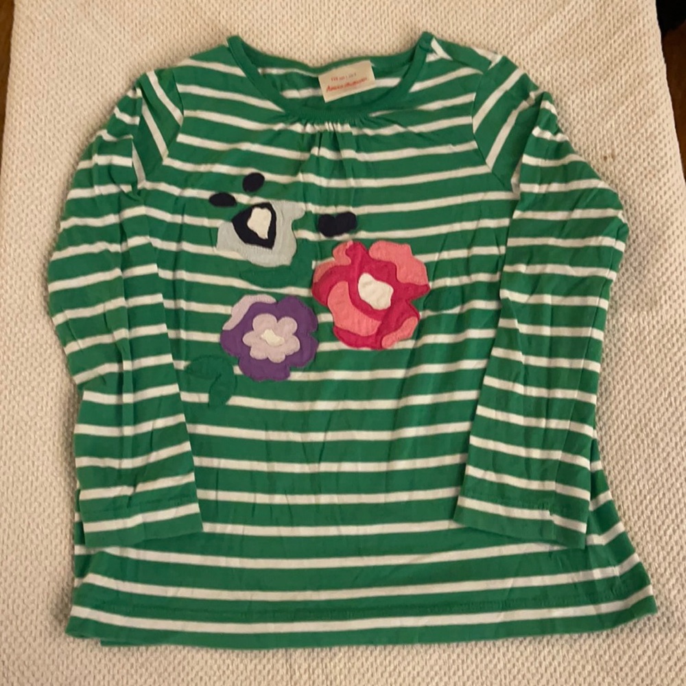 Hanna Andersson flower stripe shirt. 110 cm US 5